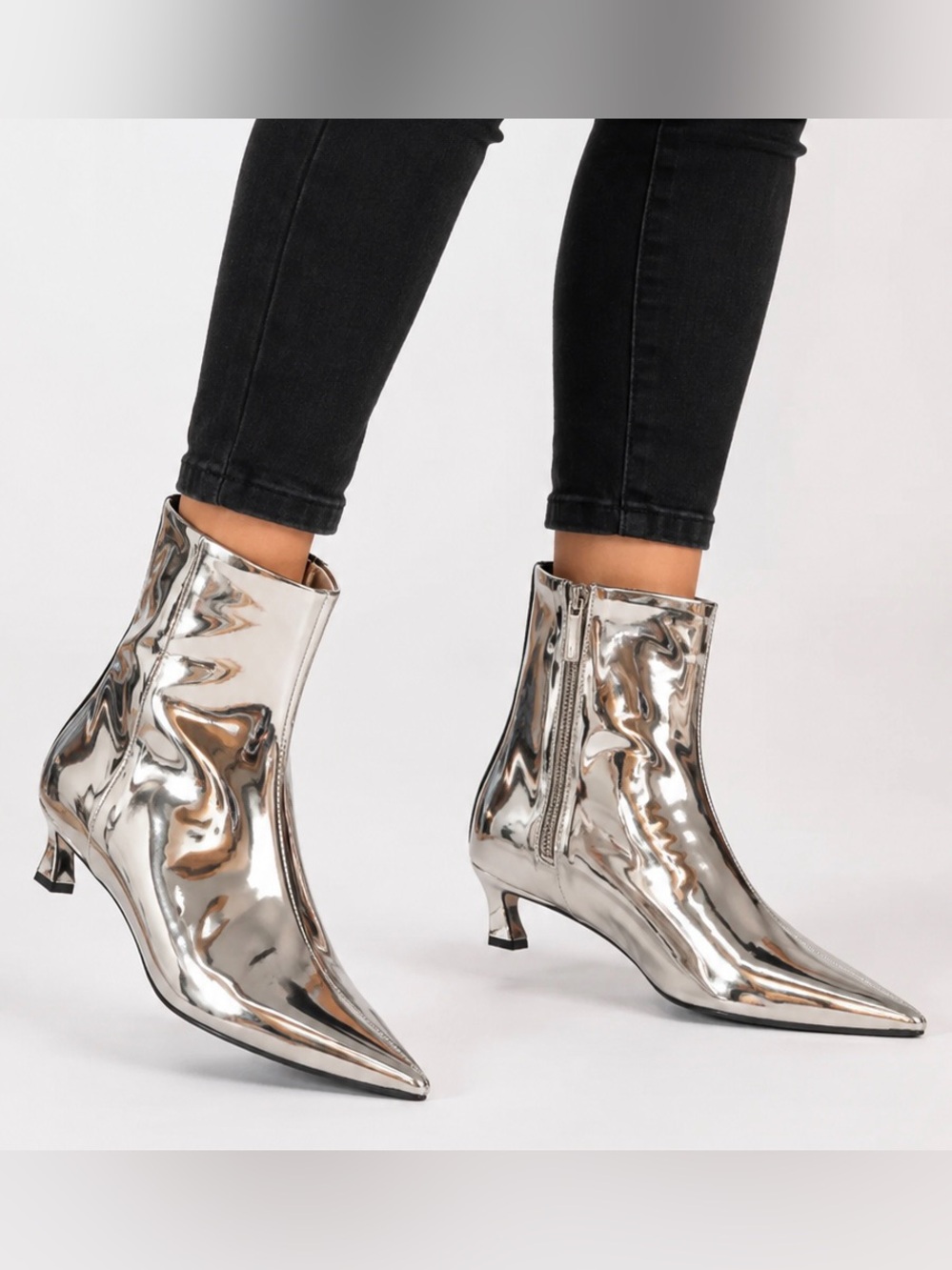 Gianni Bini NWOT Womens Size 8.5 Georgina Mirror Silver Ankle Boots Kitten Heels